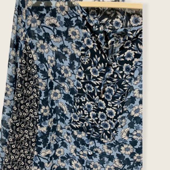 J.Jill Blue Floral Sheer Top Large - Picture 3 of 7